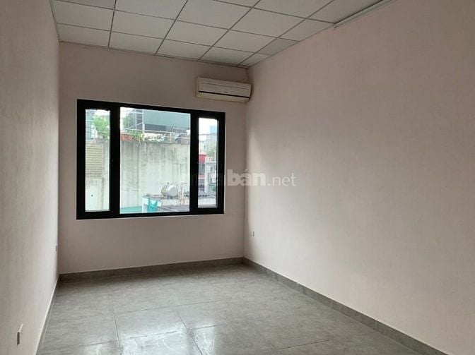 Cho thuê cả nhà 207A phố Thụy Khuê Tây Hồ 2 mặt phố, khu vực trung tâm