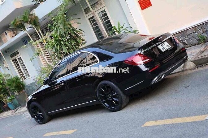 Mercedes Benz 2017 E200 103000 k
