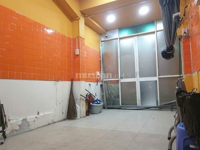Cho thuê nhà mặt phố Lê Văn Duyệt, phường 1, Q.Bình Thạnh, gần chợ