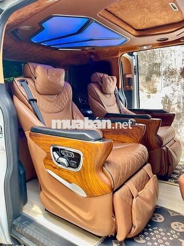 Ford Tourneo DR CAR -37.000km mới tinh