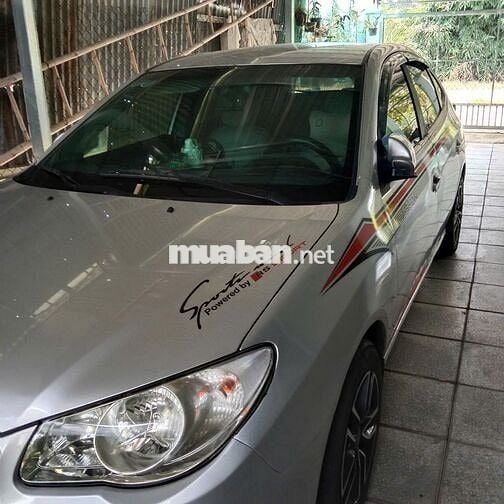 Hyundai Elantra 2008 1.6 MT - 100000 km