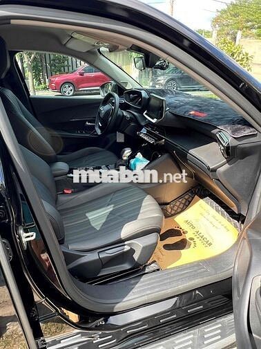 Peugeot 2008 2022 GT Line 1.2 AT - 13102 km