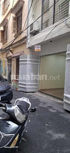 Cho thuê nhà mới tinh Cầu Giấy: 50m2, 5 tầng, 15tr