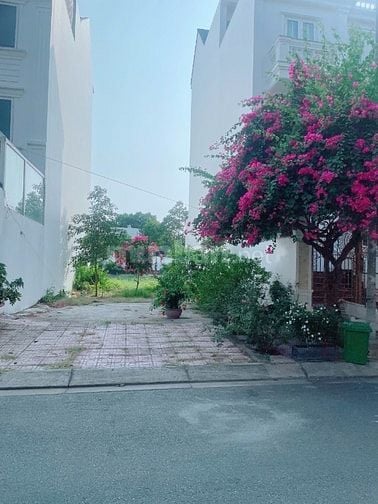 Cần vốn KD Tôi muốn bán lô Nhà Phố nền Be-126m2 KDC 13B Conic giá rẻ