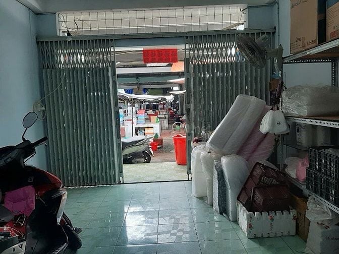 Cho thuê mặt bằng chợ Trần Văn Quang