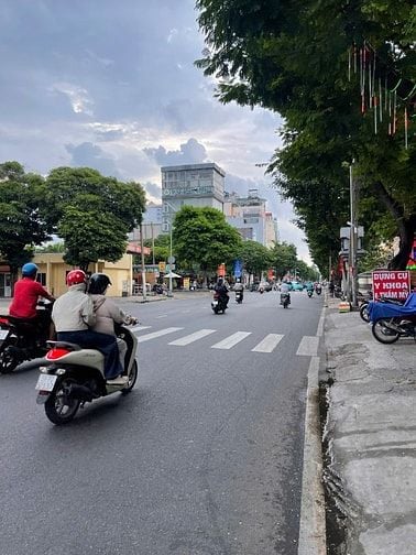 NGANG SIÊU LỚN... Mặt tiền Thành Thái, Q.10 - 250m2 (14 x 18m) - H8T