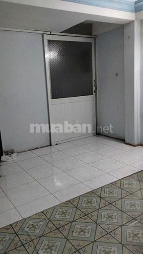Cho thuê phòng để đồ dùng cá nhân (kho cá nhân)