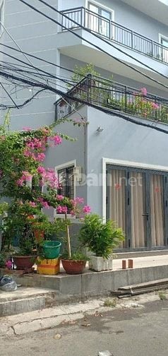 Nhà riêng cho thuê ở Bùi Đình Túy, Bình Thạnh, TP.HCM