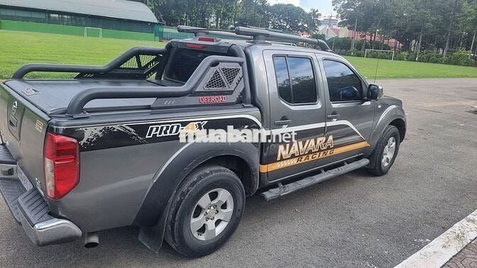 Nissan Navara 2013 XE 2.5AT 4WD - 138000 km