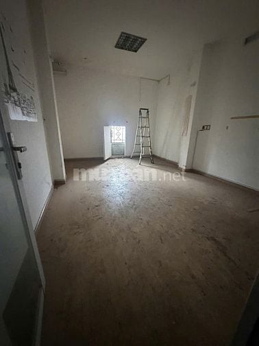 Cho thuê nhà MT đường Xô Viết Nghệ Tĩnh ngay ngã tư hàng xanh 