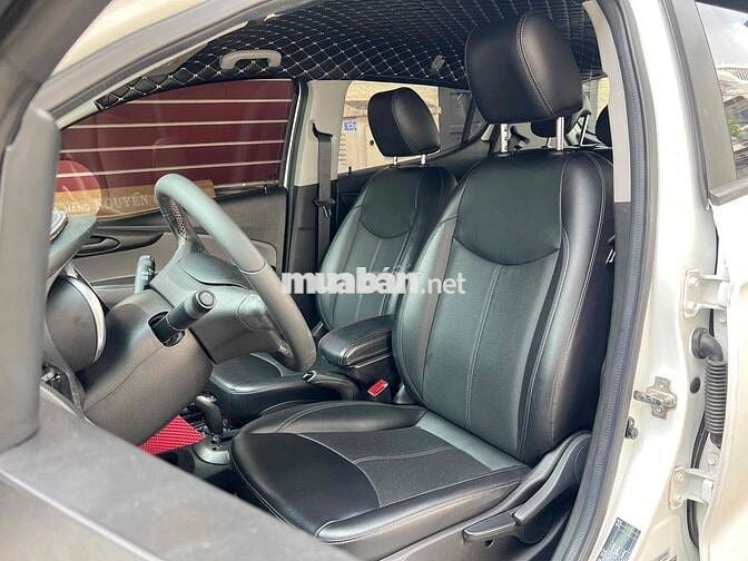 VinFast Fadil sx2020 Plus màu trắng đi lươt 41k km