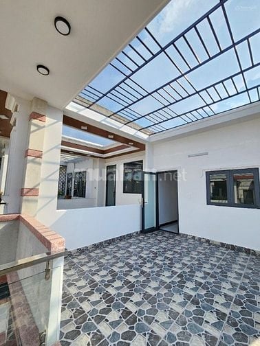Nhà 1 trệt 2 lầu đường Thủ Khoa Huân - 3 tỷ 2