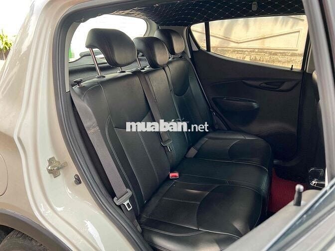 VinFast Fadil sx2020 Plus màu trắng đi lươt 41k km