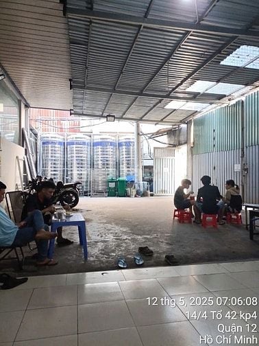CẦN GẤP 1 NAM GIỮ XE CÔNG TY MAY Ở QUẬN 12 TỪ 7H-18H - BAO ĂN