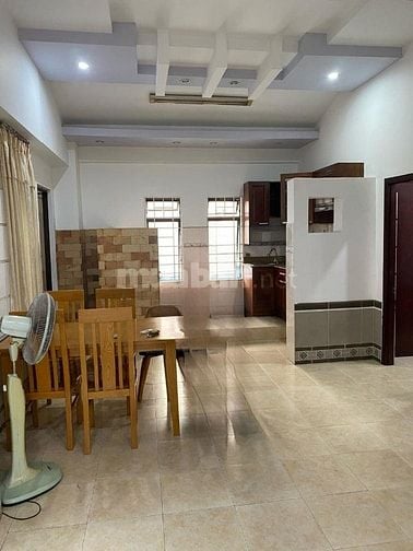 Cho thuê Căn Hộ Tôn Thất Thuyết Q.4, DT : 80m2, 2PN, Giá : 11.8 tr/th