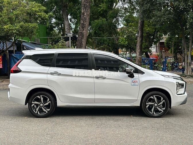 MITSUBISHI XPANDER 2024 PREMIUM 1.5 AT - 51.000km