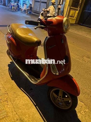 Cần bán vespa 2011 phun xăng điện tử