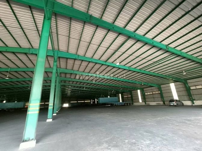  Cho thuê kho mặt tiền đường dẫn cao tốc – vị trí đắc địa , Bình Chánh