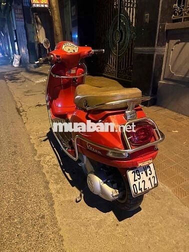 Cần bán vespa 2011 phun xăng điện tử