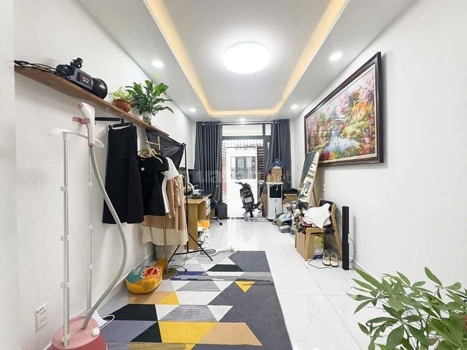 BÁN NHANH CĂN VÕ VĂN TẦN PHƯỜNG 6 QUẬN 3,DT: 48m2/3.880 Tỷ,HXH,SHR