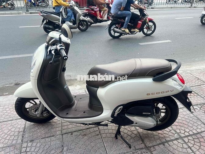 Scoopy 11/2023 khoá Smartkey