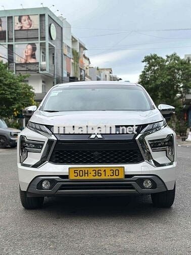 MITSUBISHI XPANDER 2024 PREMIUM 1.5 AT - 51.000km
