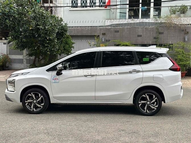 MITSUBISHI XPANDER 2024 PREMIUM 1.5 AT - 51.000km
