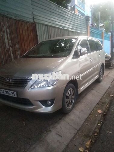 Toyota Innova 2012 2.0G - 187000 km