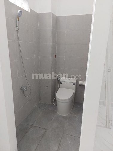 Bán nhà mới dọn vô ở ngay, 1 lầu 4pn 2wc tại P12 Q6