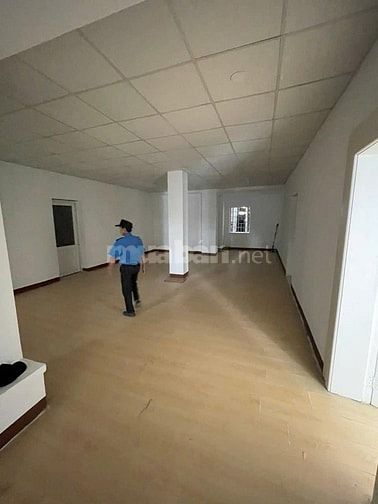 Văn Phòng, Kho, 300m Hoàng Văn Thụ Phú Nhuận 