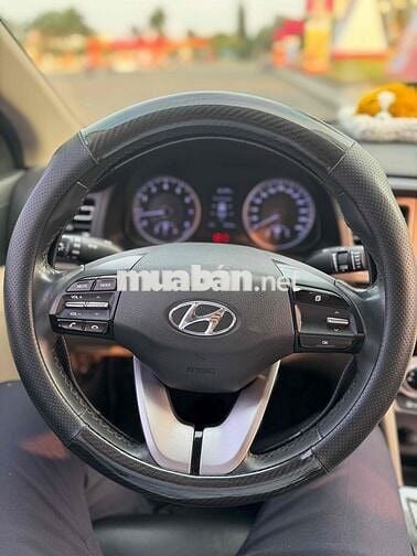 Cần Bán Hyundai Elantra 2019 1.6MT - 80000 km