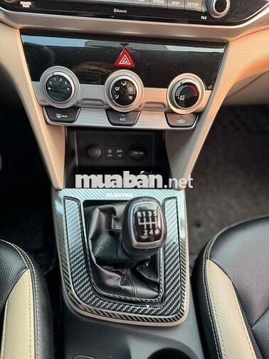 Cần Bán Hyundai Elantra 2019 1.6MT - 80000 km
