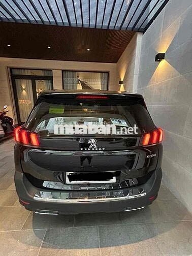 Peugeot 5008 2018 1.6L Turbo - 73500 km chính chủ