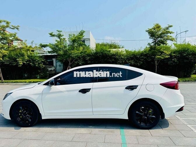 Cần Bán Hyundai Elantra 2019 1.6MT - 80000 km