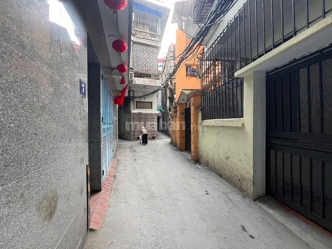 Binhbds cho thuê nhà Đông Tác 50m2 x 4 tầng 7 phòng 13tr/tháng