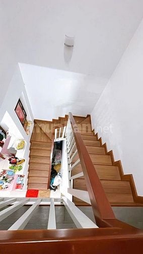 Nhà xây chất lượng hoàn hảo, rộng rãi thoáng mát, giá giảm siêu tốt. 