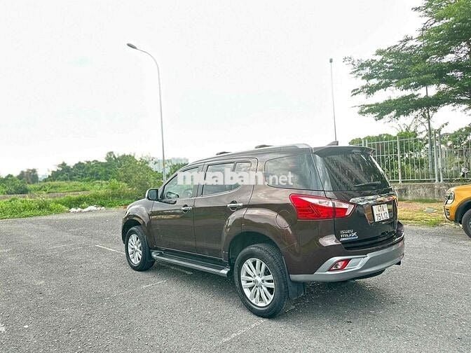 Isuzu Mu X 2019 1.9 4X2 AT Limited - 27000 km