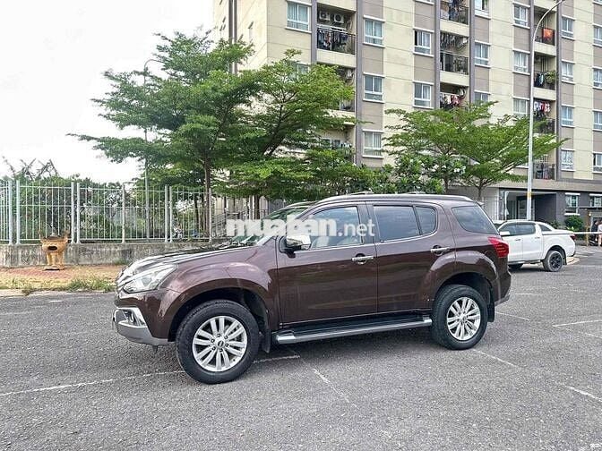 Isuzu Mu X 2019 1.9 4X2 AT Limited - 27000 km