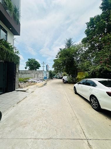 Bán Nhà Phố Hiện Đại 1 Trệt 1 Lửng 3 Lầu Quận 12 Phường Thạnh Lộc