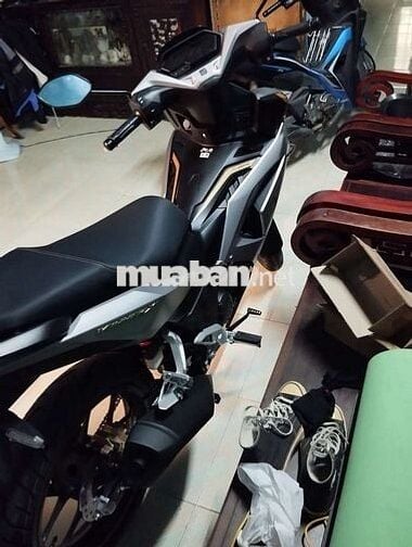 Bán xe winner x 2024 bạc mới mua chưa đăng ký biển