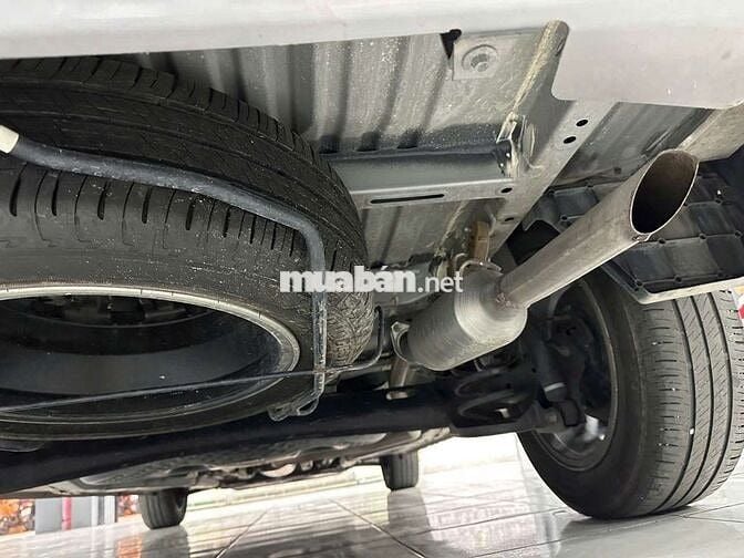 Toyota Avanza Premio 2023 1.5CVT,màu bạc,42.000 km