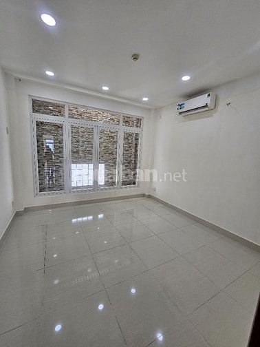 CHO THUÊ NHÀ MẶT TIỀN ĐƯỜNG LŨY BÁN BÍCH. 