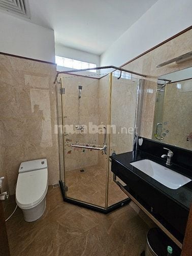 CHO THUÊ NHÀ MẶT TIỀN ĐƯỜNG LŨY BÁN BÍCH. 