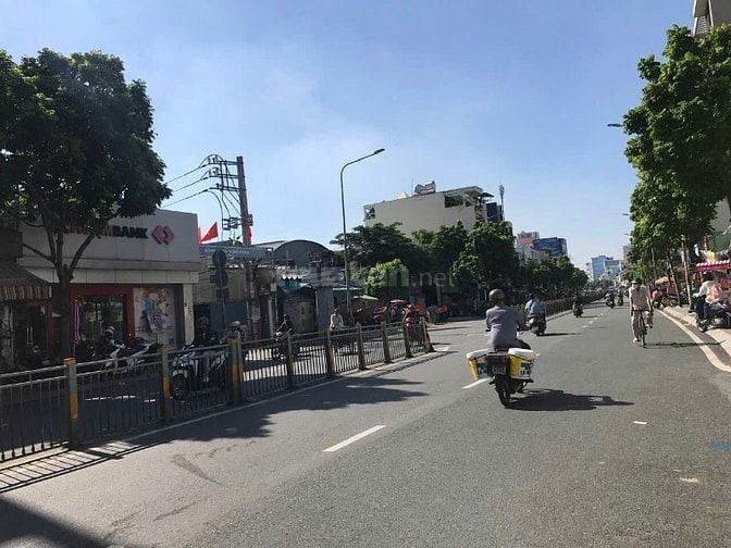 CHO THUÊ NHÀ MẶT TIỀN ĐƯỜNG LŨY BÁN BÍCH. 