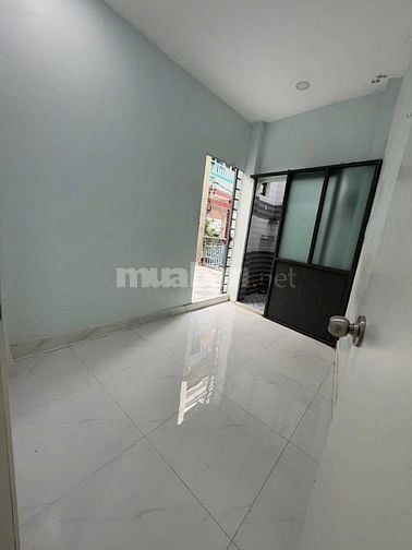  3ty580 P10Q8 diện tích 8,5 x 3,6 ( trệt+ lầu ) SHR