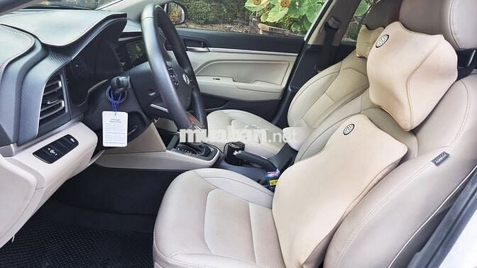 Hyundai Elantra 2021 2.0 AT - 6600 km