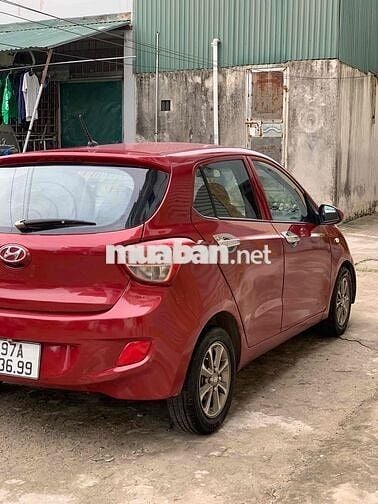 Hyundai Grand i10 2015 Sedan 1.0 MT - 15000 km