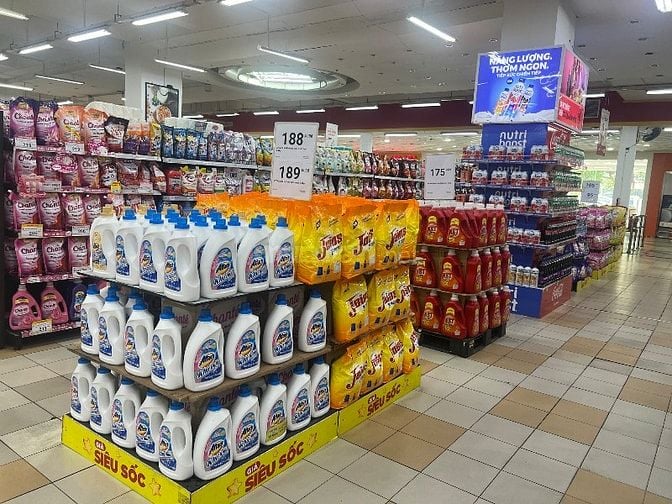 TUYỂN GẤP ! Nhân viên Bán Hàng - Bảo Vệ - Tạp Vụ làm tại TPHCM