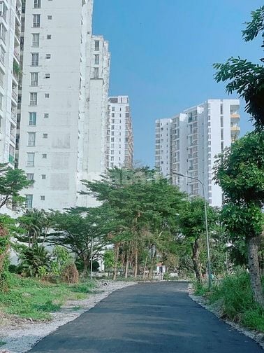Trả nợ NH bán GẤP nền Nhà Phố A1x - 100m2 Hướng ĐN đường 14m KDC 13E