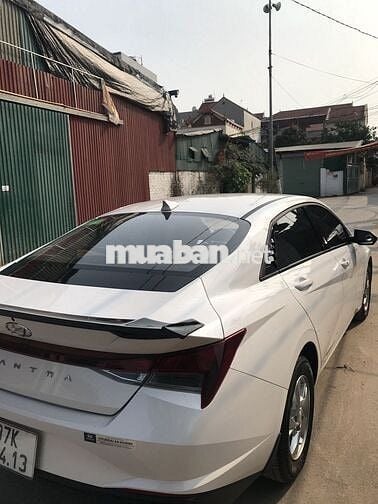 Hyundai Elantra 2022 1.6 AT Tiêu chuẩn - 11000 km